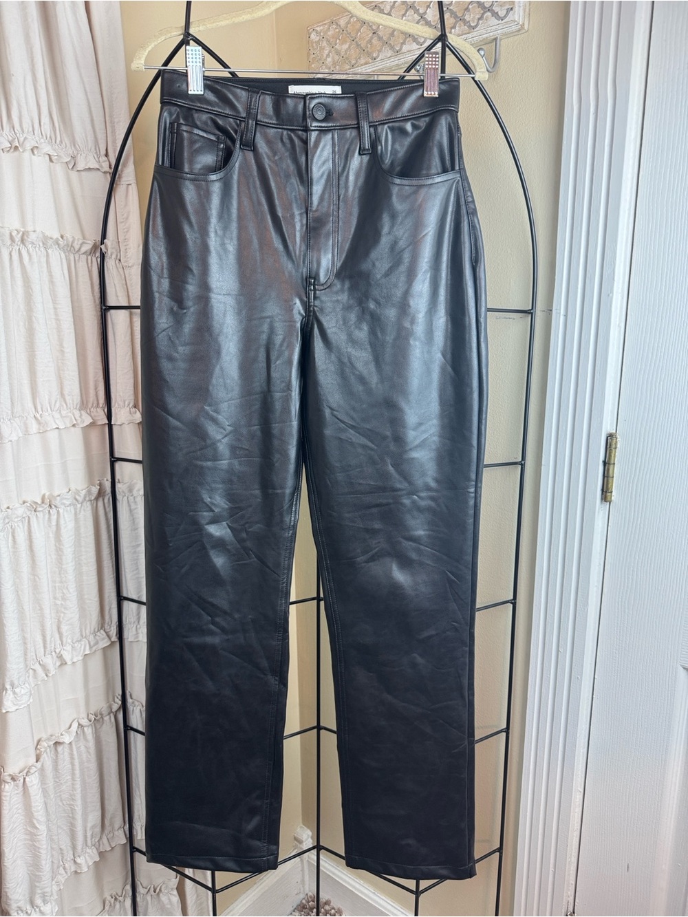 Abercrombie & Fitch Women's 90s Relaxed Fit Black Faux Leather Straight Pants
